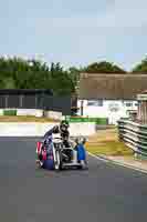 Vintage-motorcycle-club;eventdigitalimages;mallory-park;mallory-park-trackday-photographs;no-limits-trackdays;peter-wileman-photography;trackday-digital-images;trackday-photos;vmcc-festival-1000-bikes-photographs